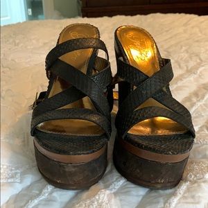 Fergie wedges!